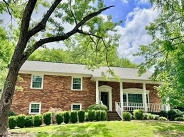 6725 Windyrush Rd, Charlotte, NC 28226