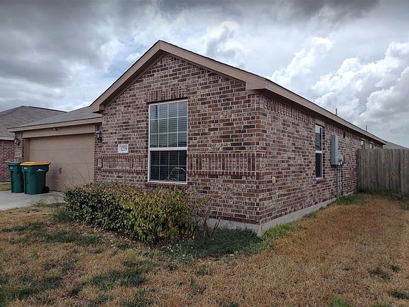 2nd image of 1218 Emerald Stone Drive
