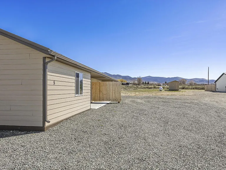 5 Topaz Ln #1 — Photo 3