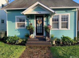 1310 44th Pl, Seaview, WA 98644