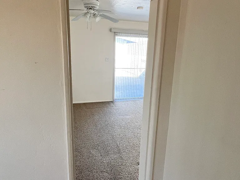 4425 N 8th Ave #8 — Photo 23