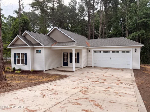 1749 Walnut Run Drive, Deep Run, NC 28525