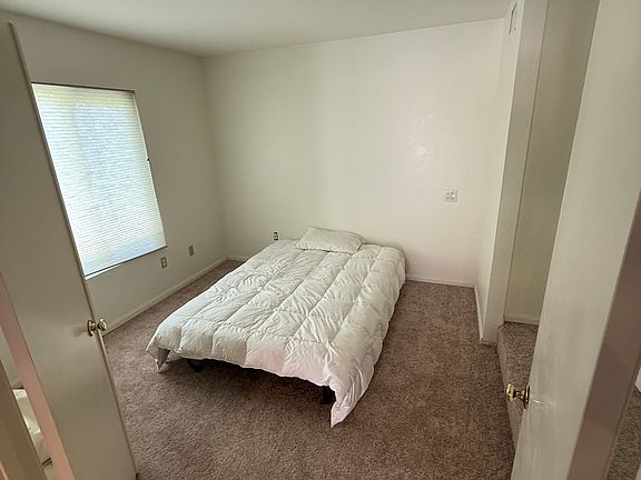 3rd image of 367 Windjammer Cir #367