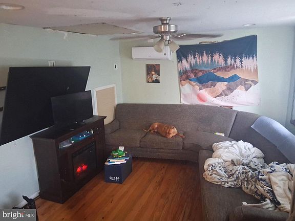 4th image of 1018 W Browning Rd