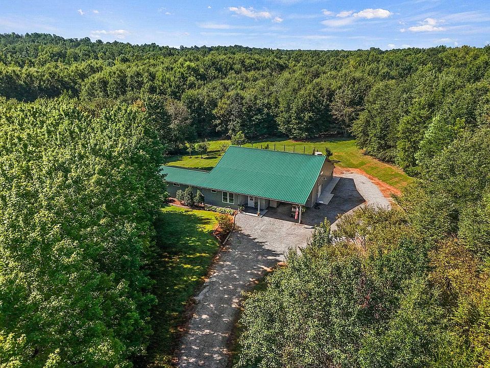 1st image of 770 Dickson Rd