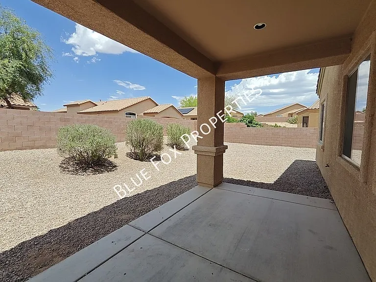 324 N Oak Tree Canyon Loop — Photo 39
