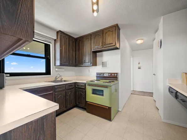 7855 Blvd East image 8 of 26