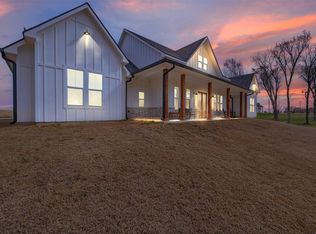 525 Wortham Rd, Whitewright, TX 75491