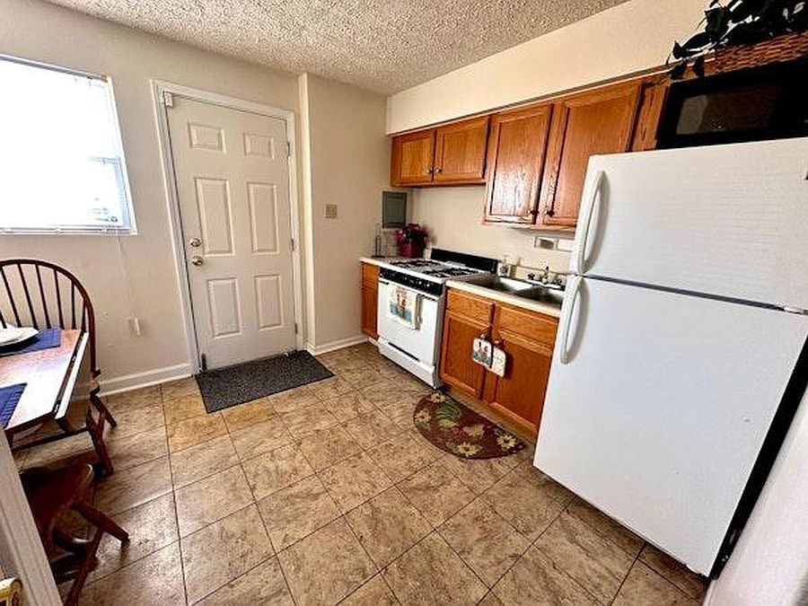 Unit 2423, Unit 2440