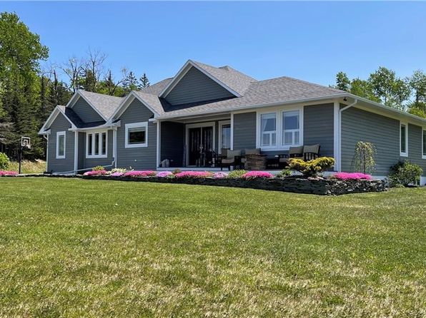 905 Fundy Dr, Campobello Island, NB E5E 1Y7