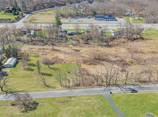 3871 Darlington Rd, Darlington, PA 16115