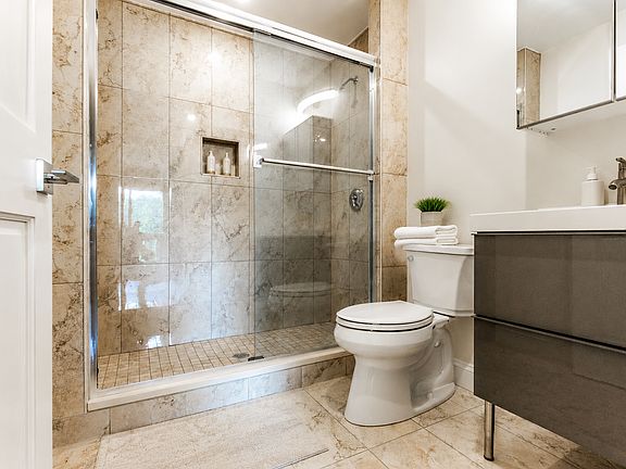2nd image of 1028 Commonwealth Ave #101