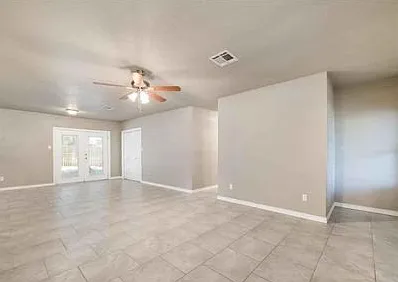 3 bed, 1500 sqft, $1,700 — Photo 4