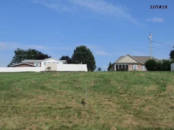Della Dr, Bloomingdale, OH 43910