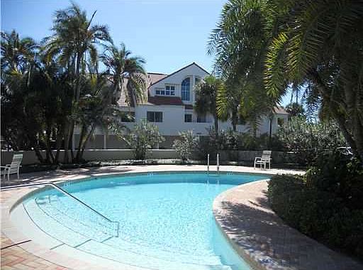 1st image of 1635 Royal Palm Dr S APT B