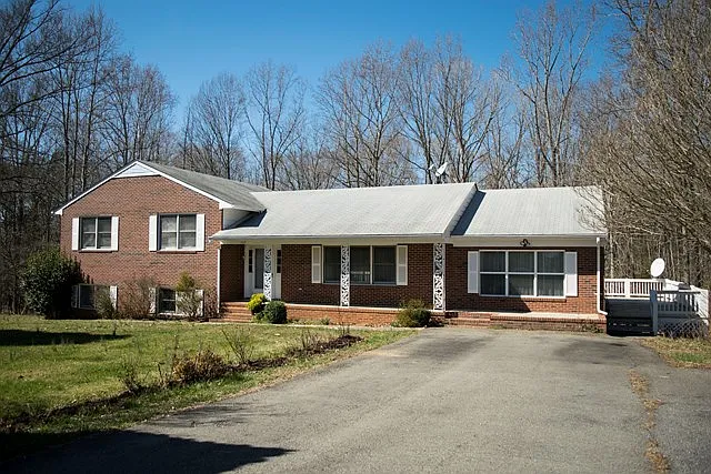 507 Kevin Dr photo 1