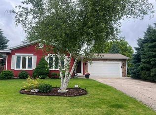 310 Washburn Rd, Deerfield, WI 53531