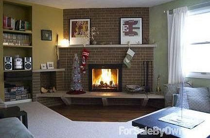 Living Room
						:
						Upstairs living room with wood burnung fireplace and "conversation pit."