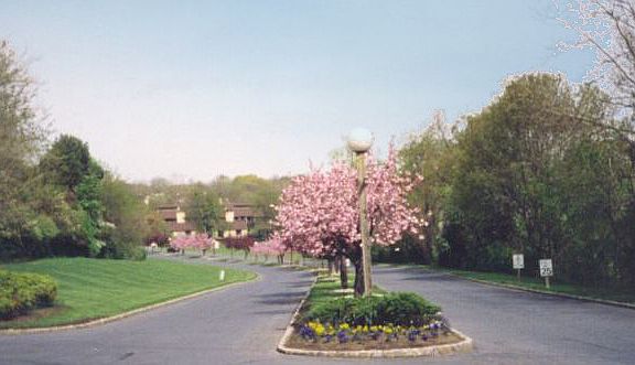 Entrance Union Gap Village