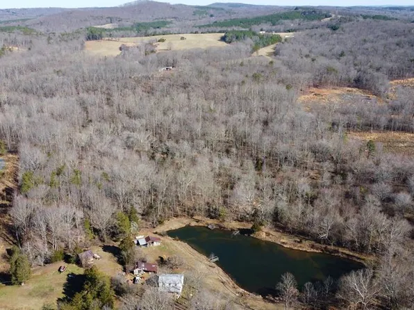 220.95 Turkeycock Mountain Rd, Callands, VA 24530