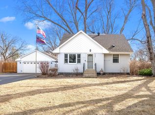 2342 Hillview Rd, Mounds View, MN 55112