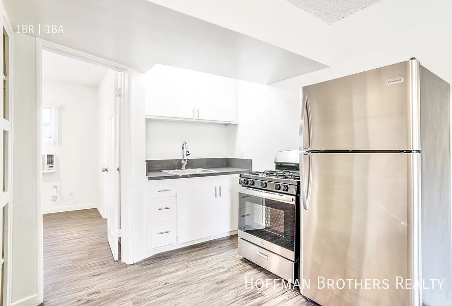 4558 W 173rd St Lawndale, CA 90260 — Photo 2
