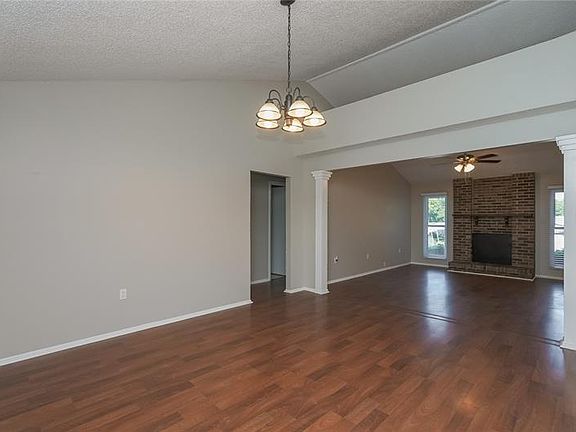 4th image of 7501 Willow Wisp Dr E
