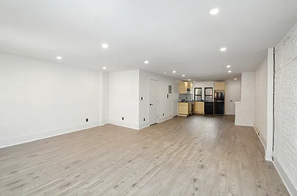 Sold by Compass | media 2