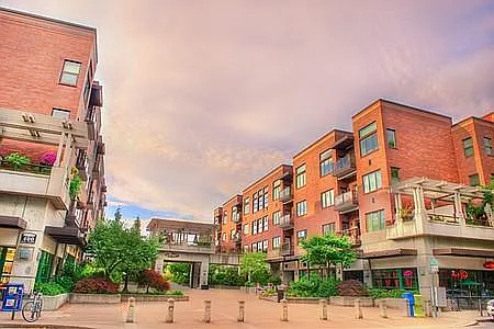 Heritage Place Condos Photo 1