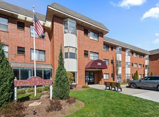 216 Quinnipiac Ave APT 218, North Haven, CT 06473