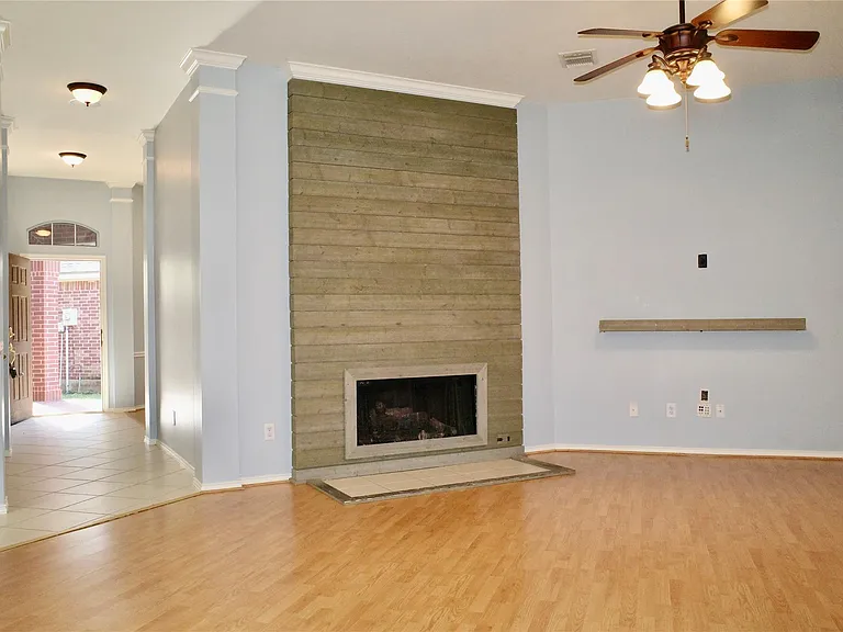 1506 Rogers Lake Ln — Photo 11