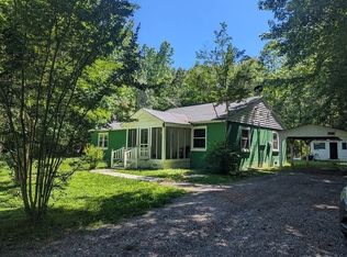 271 Bendall Ln, Mathews, VA 23109