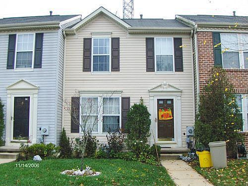 14 Coachlight Drive