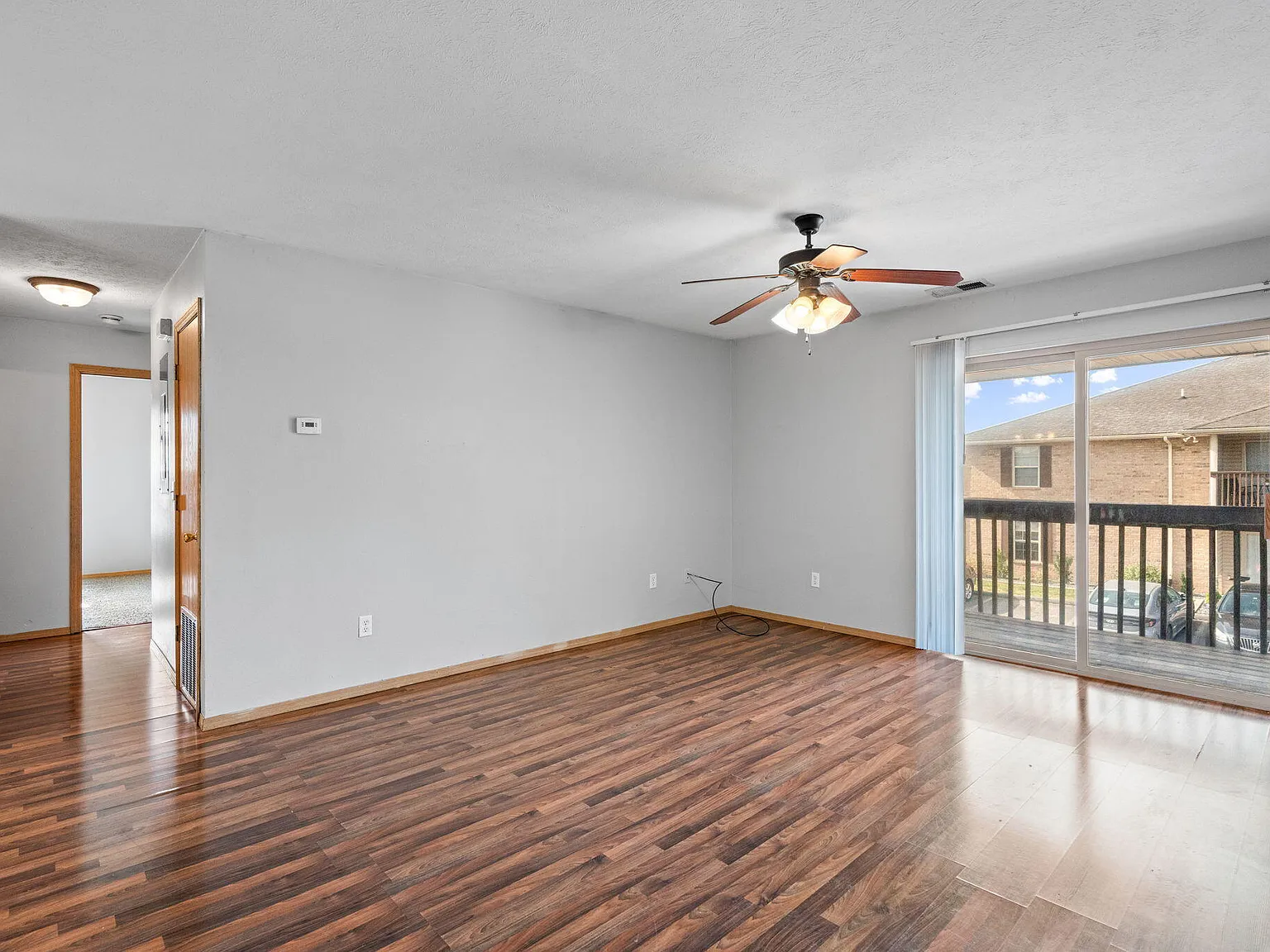 2 bed, 975 sqft, $1,095 — Photo 4