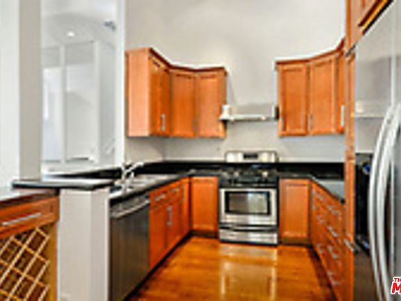 5th image of 1303 Palisades Dr