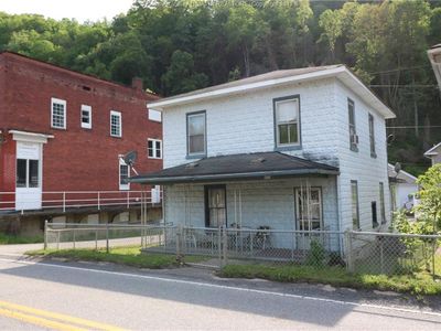 9043 Midland Trail(s), Glen Ferris, WV, 25115