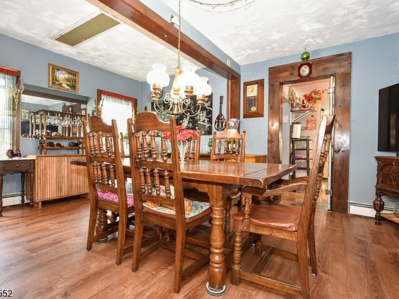 5th image of 435 Northern Pkwy