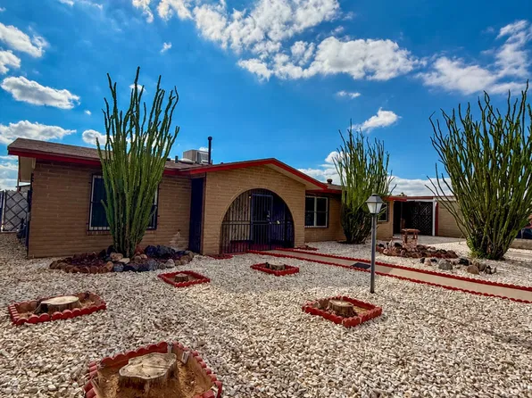 9868 Minuteman St, El Paso, TX 79924