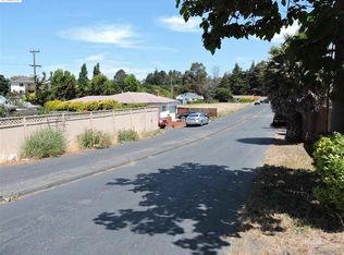 11 Carmen Ln, El Sobrante, CA 94803