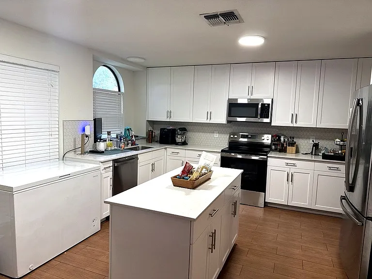 1207 Canyon Parke Dr — Photo 5