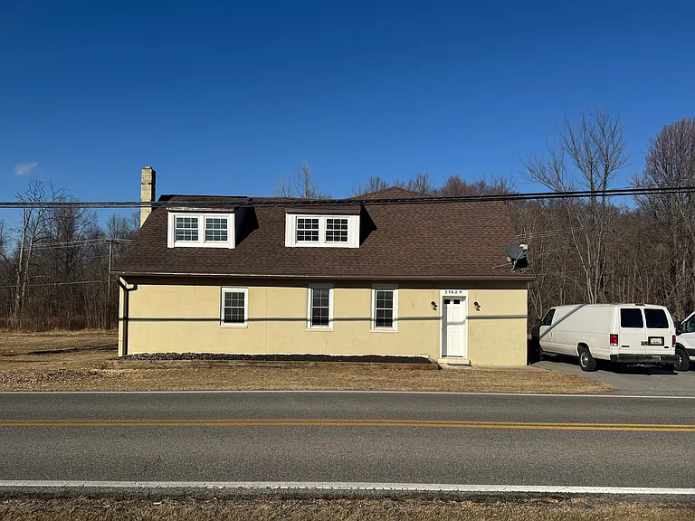 21624 Mount Aetna Rd — Photo 1