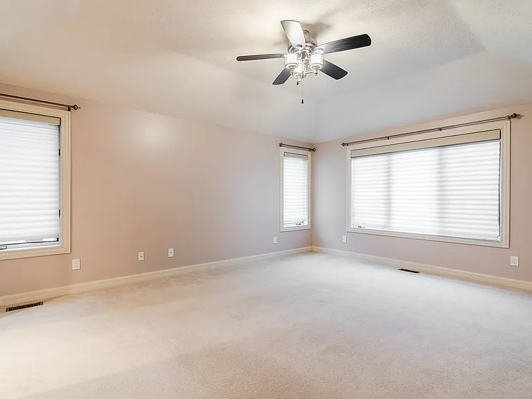 1108 Morgan Ln — Photo 16