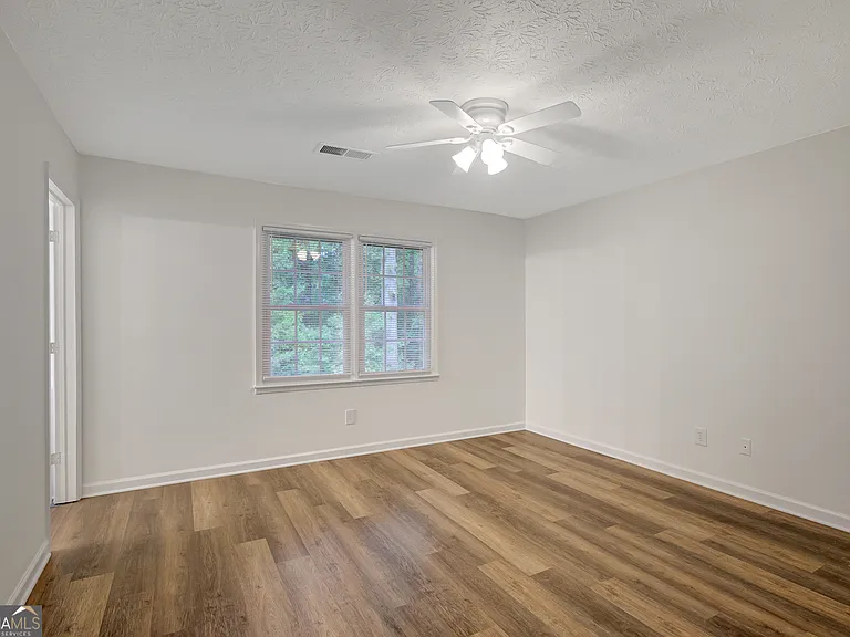 220 Fontaine Way — Photo 25
