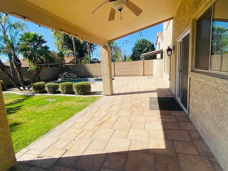 7203 W Irma Ln — Photo 27