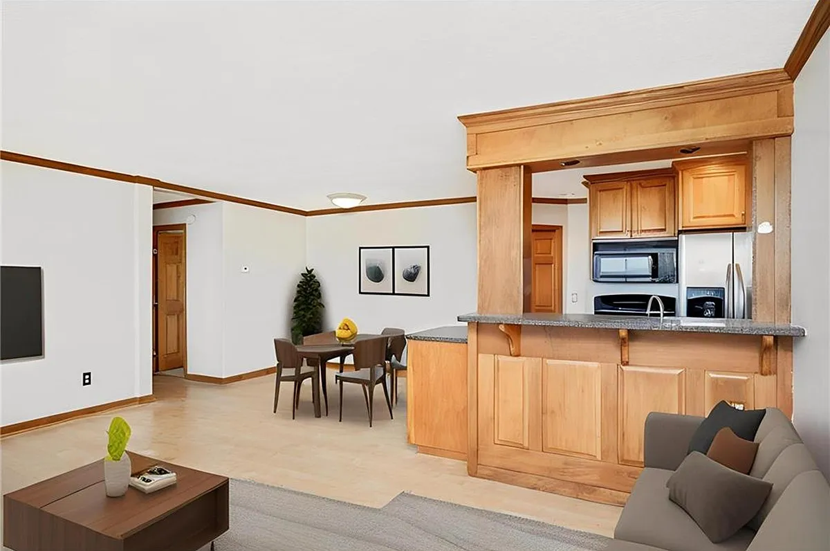 3120 Hennepin Ave S — Photo 4
