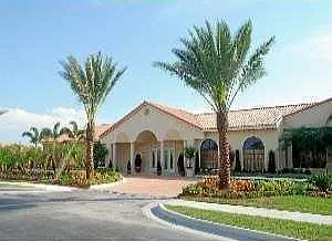 1440 Lake Crystal Dr #B — Photo 2