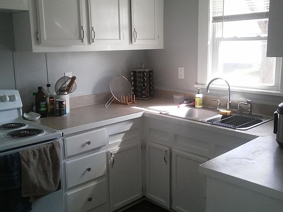 3rd image of 1227 S 36th St