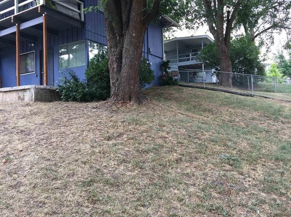 615 SE Taylor St, Pullman, WA 99163