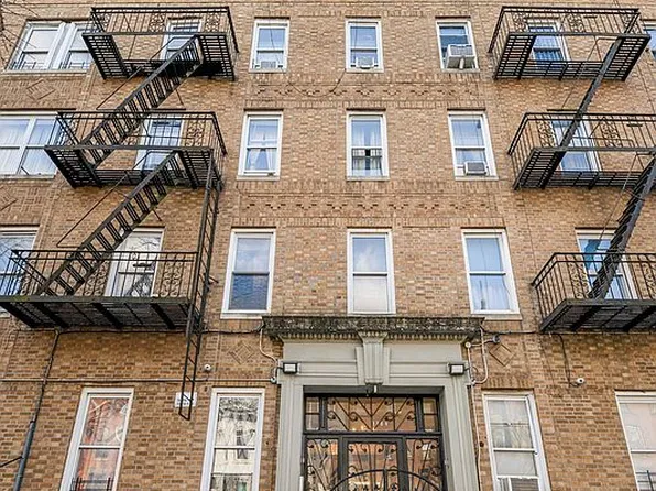 1384 Pacific St APT 2A, Brooklyn, NY 11216