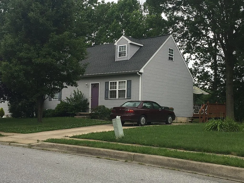 18 Sue Ln photo 1